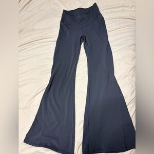 Fabletics Pure Luxe Crossover Charcoal Flare XS Pants